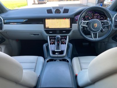 2021 Porsche CAYENNE — миниатюра 21