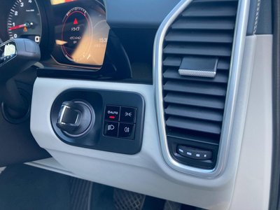 2021 Porsche CAYENNE — миниатюра 34