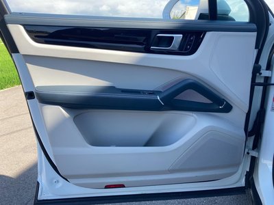 2021 Porsche CAYENNE — миниатюра 53