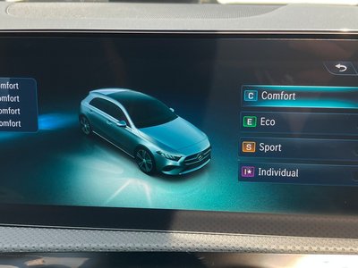 2025 Mercedes-BENZ A-CLASS 缩略图 23