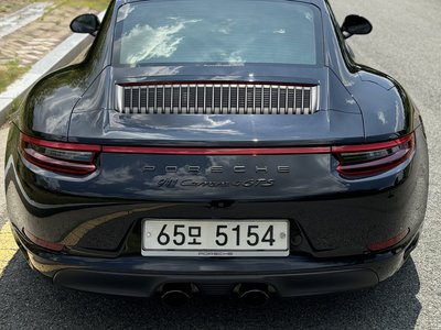 PORSCHE 911 - 4