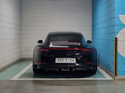 PORSCHE 911 - 3