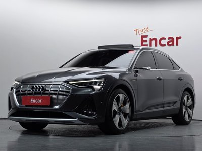 AUDI E-TRON - 1