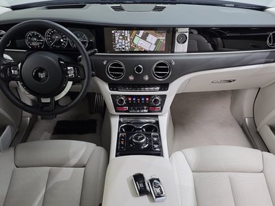 ROLLS-ROYCE GHOST - 5