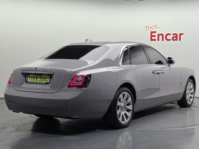 ROLLS-ROYCE GHOST - 4