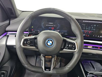 صورة مصغرة 21 لـ 2025 BMW I5