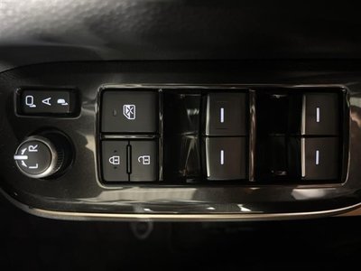 TOYOTA CROWN SPORT - 10