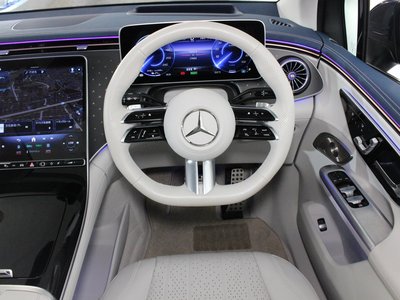 2024 Mercedes-BENZ EQE — миниатюра 20