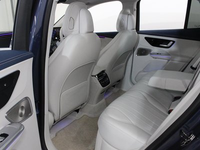 2024 Mercedes-BENZ EQE — миниатюра 38