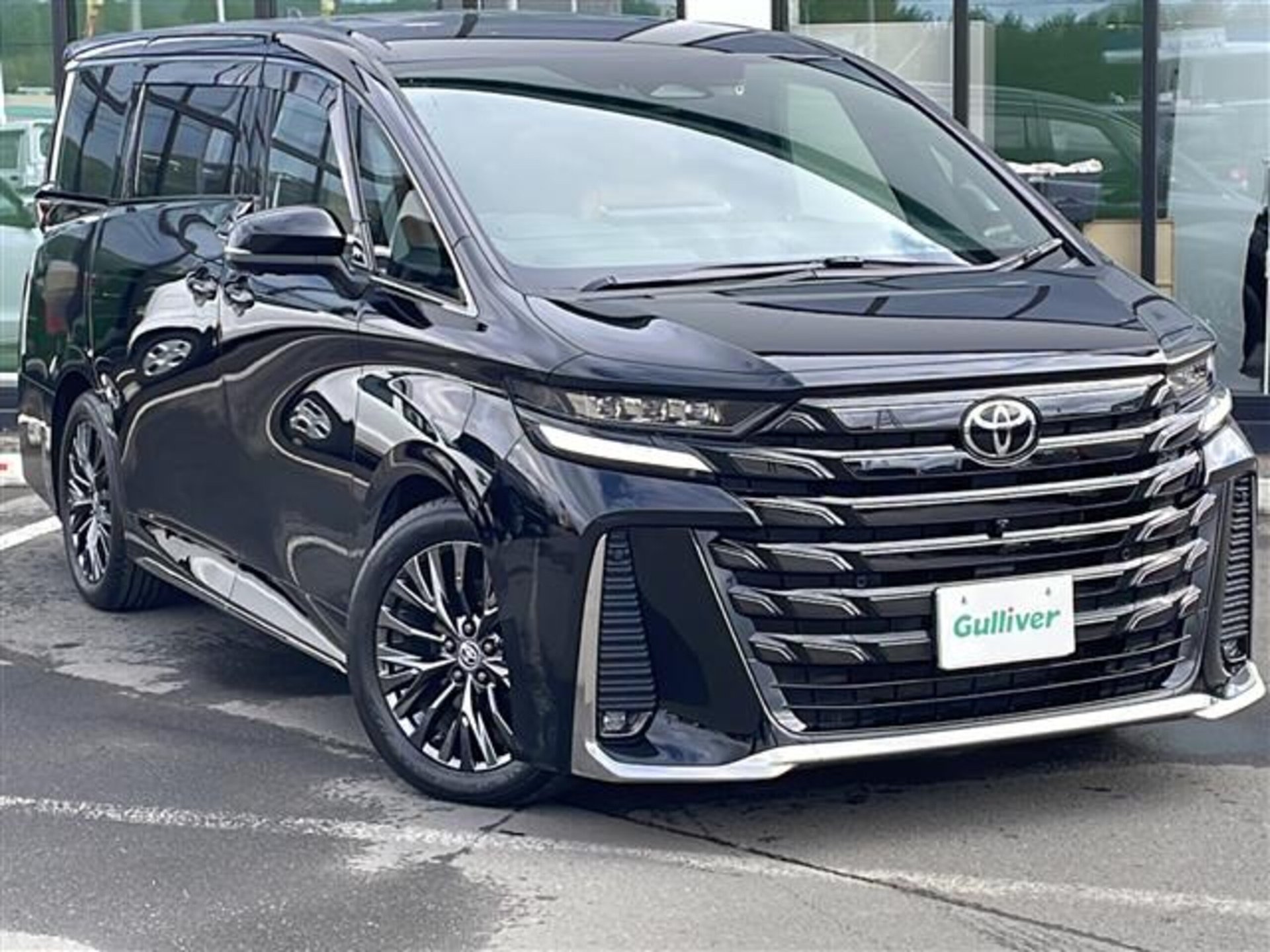 TOYOTA VELLFIRE - View 1