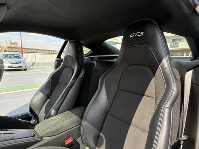 PORSCHE 718 CAYMAN GTS 4.0 - 10