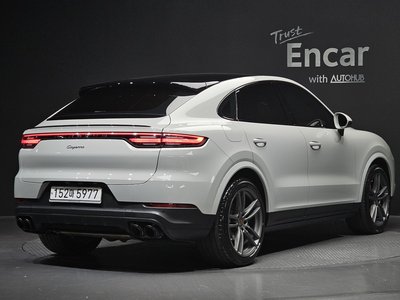 2020 Porsche CAYENNE photo 5