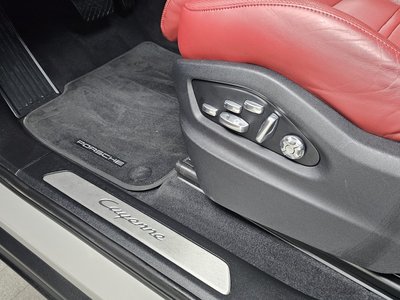 2020 Porsche CAYENNE 缩略图 22