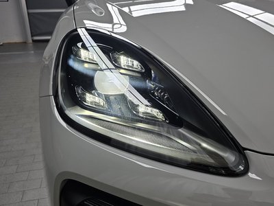 2020 Porsche CAYENNE photo 9