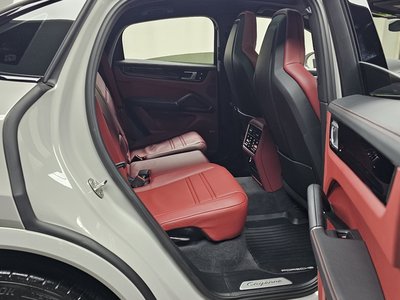 2020 Porsche CAYENNE 缩略图 17