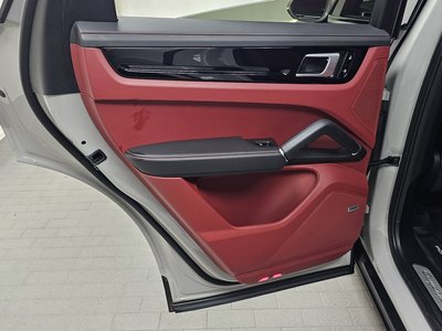 2020 Porsche CAYENNE 缩略图 15