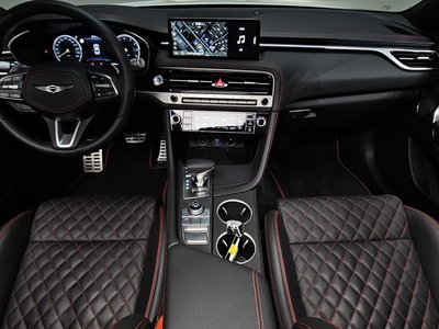 صورة 5 لـ 2025 Genesis THE NEW G70