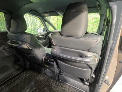 2024 Toyota ALPHARD photo 47