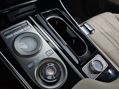 GENESIS GV80 - 9