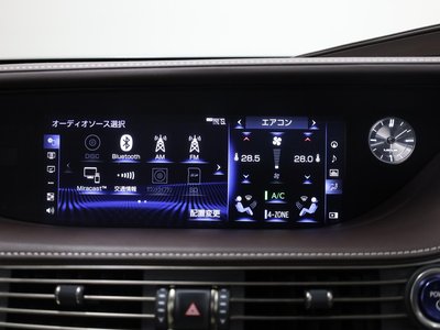 LEXUS LS - 7