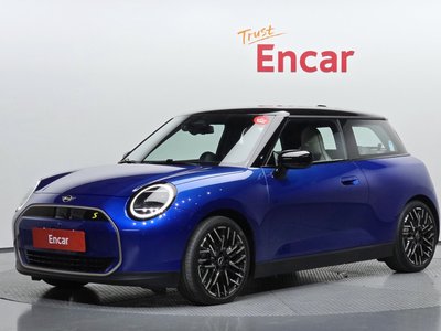 صورة 1 لـ 2024 MINI COOPER ELECTRIC