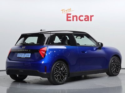 صورة 3 لـ 2024 MINI COOPER ELECTRIC