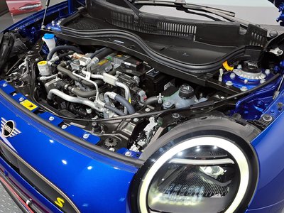 صورة 7 لـ 2024 MINI COOPER ELECTRIC