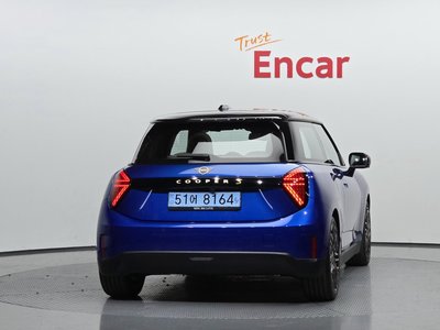 صورة 4 لـ 2024 MINI COOPER ELECTRIC