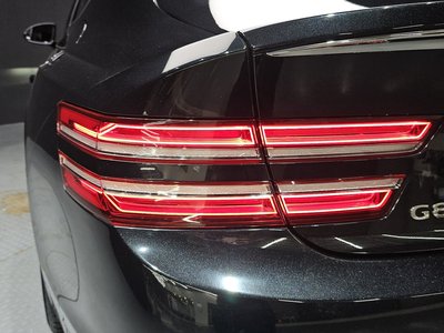 GENESIS G80 (RG3) - 10