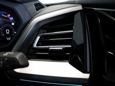 2025 AUDI Q4 SPORTBACK E-TRON thumbnail 32