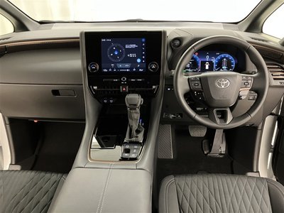 2025 Toyota ALPHARD — фото 6