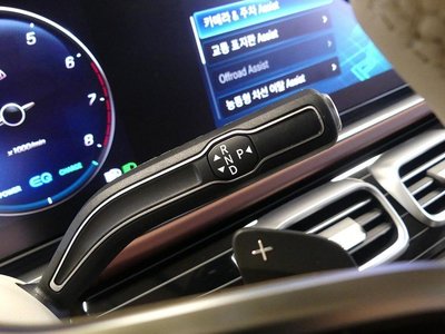 MERCEDES-BENZ GLS - 9