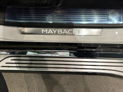 2025 Mercedes-BENZ GLS — миниатюра 18