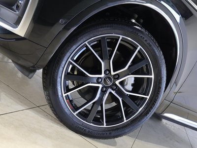 صورة 10 لـ 2024 AUDI Q5
