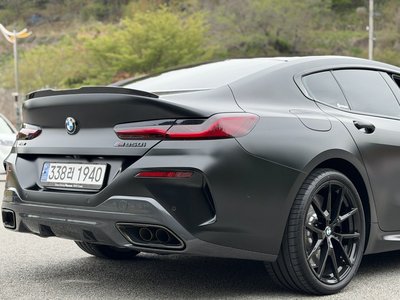 BMW 8 SERIES - 7