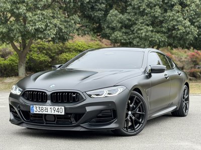 BMW 8 SERIES - 1