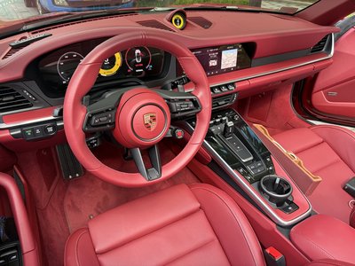 صورة 10 لـ 2025 Porsche 911