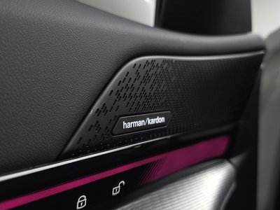 صورة مصغرة 23 لـ 2025 BMW 5 SERIES