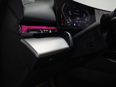 صورة مصغرة 33 لـ 2025 BMW 5 SERIES