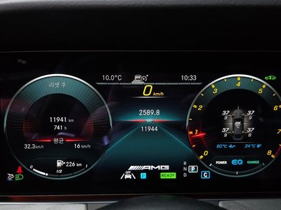 MERCEDES-BENZ GT AMG - 8