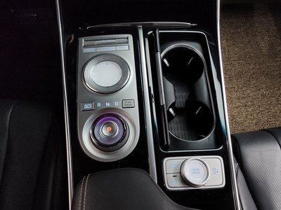 2022 Genesis GV80 thumbnail 12