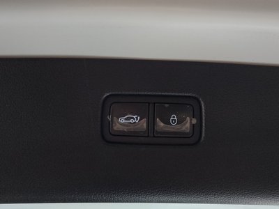 2022 Genesis GV80 thumbnail 24