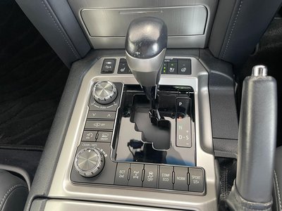 صورة مصغرة 27 لـ 2017 Toyota LAND CRUISER 200