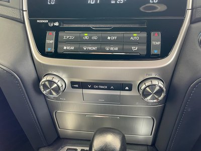 صورة مصغرة 28 لـ 2017 Toyota LAND CRUISER 200