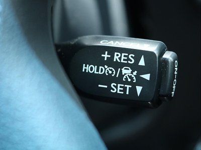 صورة مصغرة 23 لـ 2023 Toyota LAND CRUISER PRADO