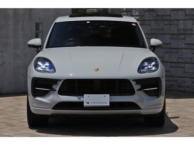 PORSCHE MACAN - 7