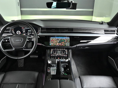 AUDI A8 - 4