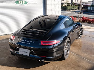 PORSCHE 911 - 9