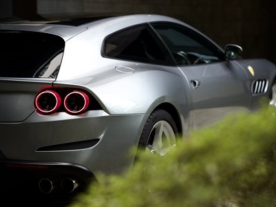صورة 2 لـ 2017 Ferrari GTC4 LUSSO