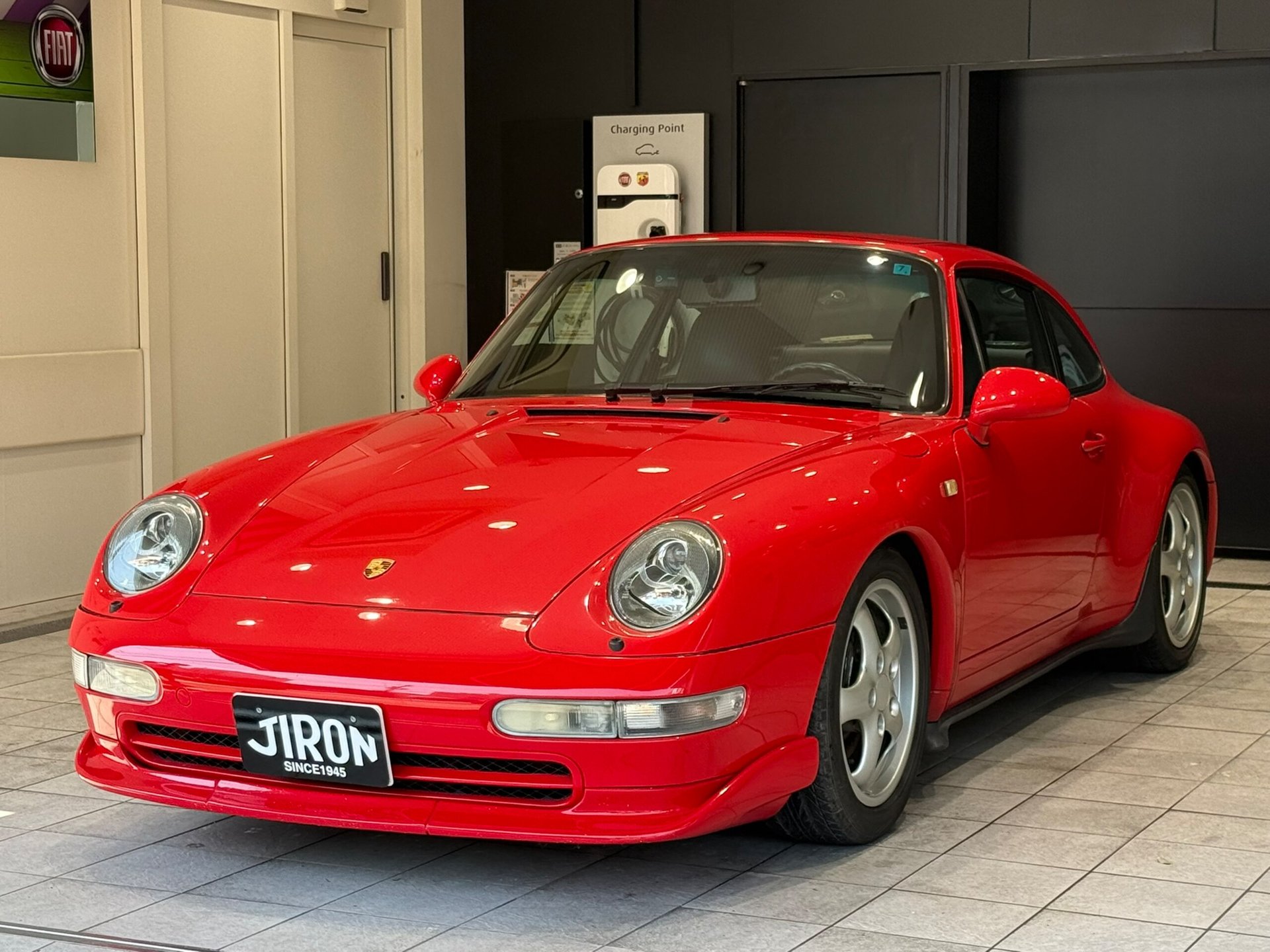 PORSCHE 911 - View 1